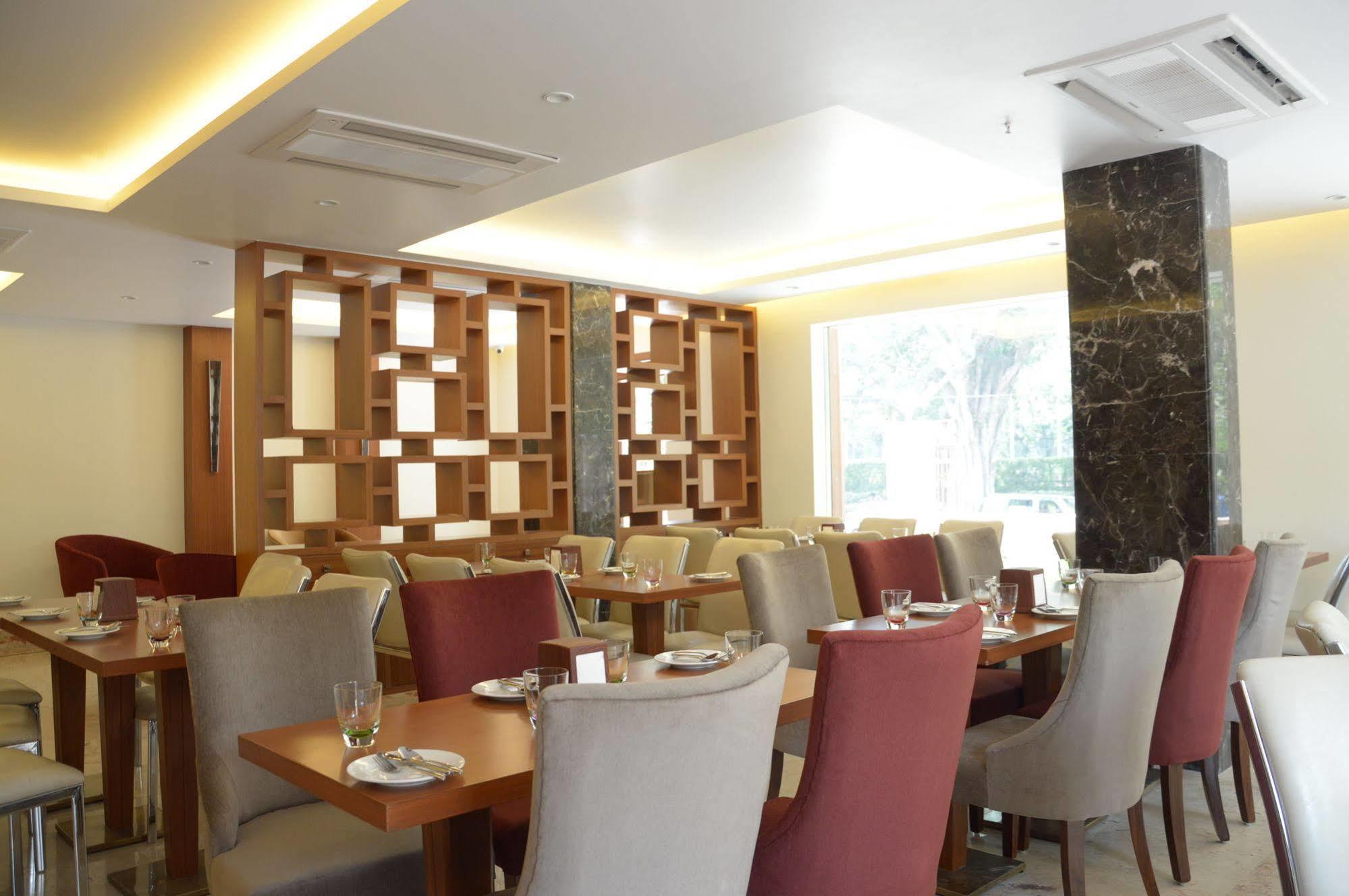 होटल Connaught Royale Delhi New Delhi